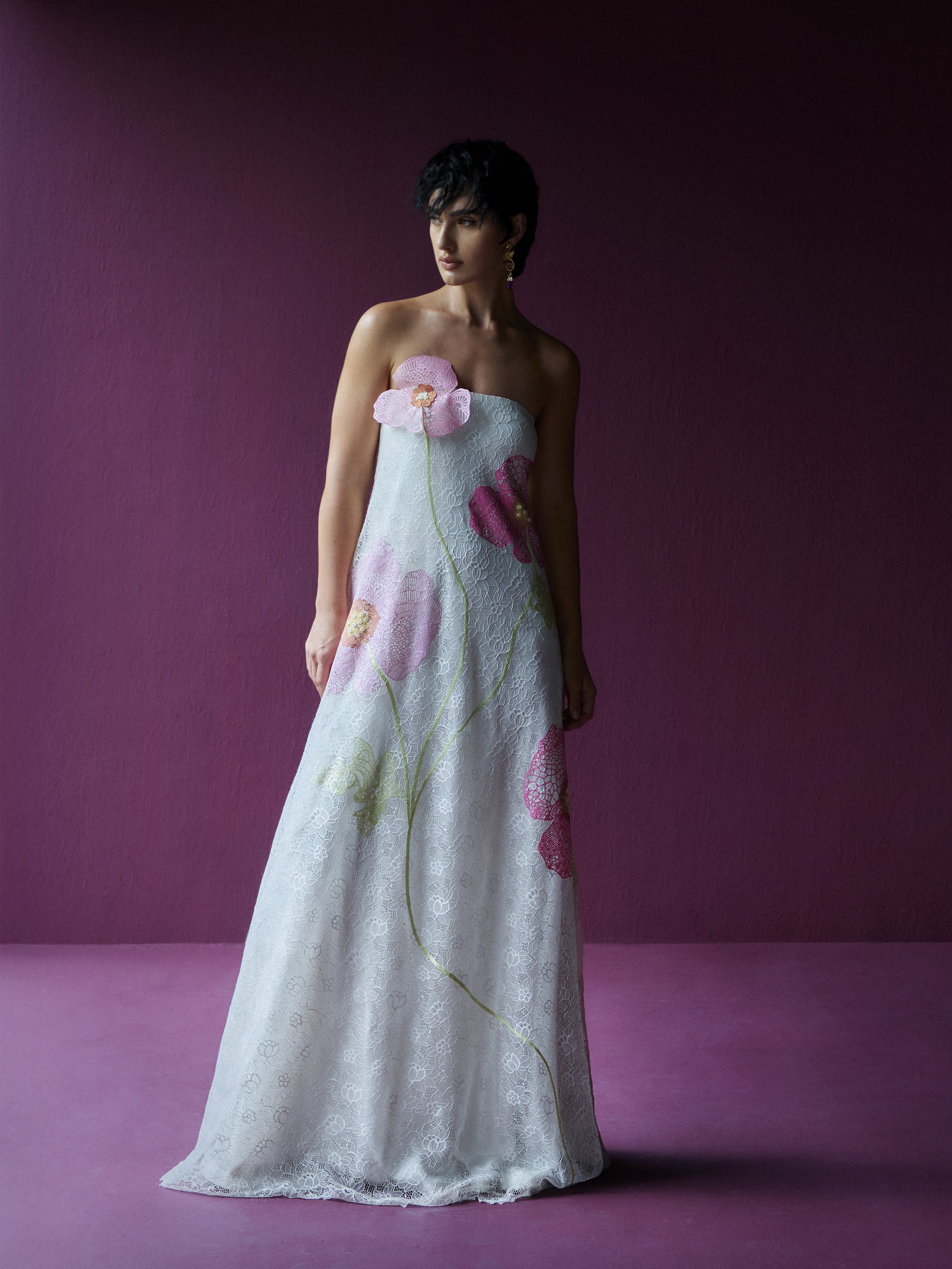 Poppy lace Gown