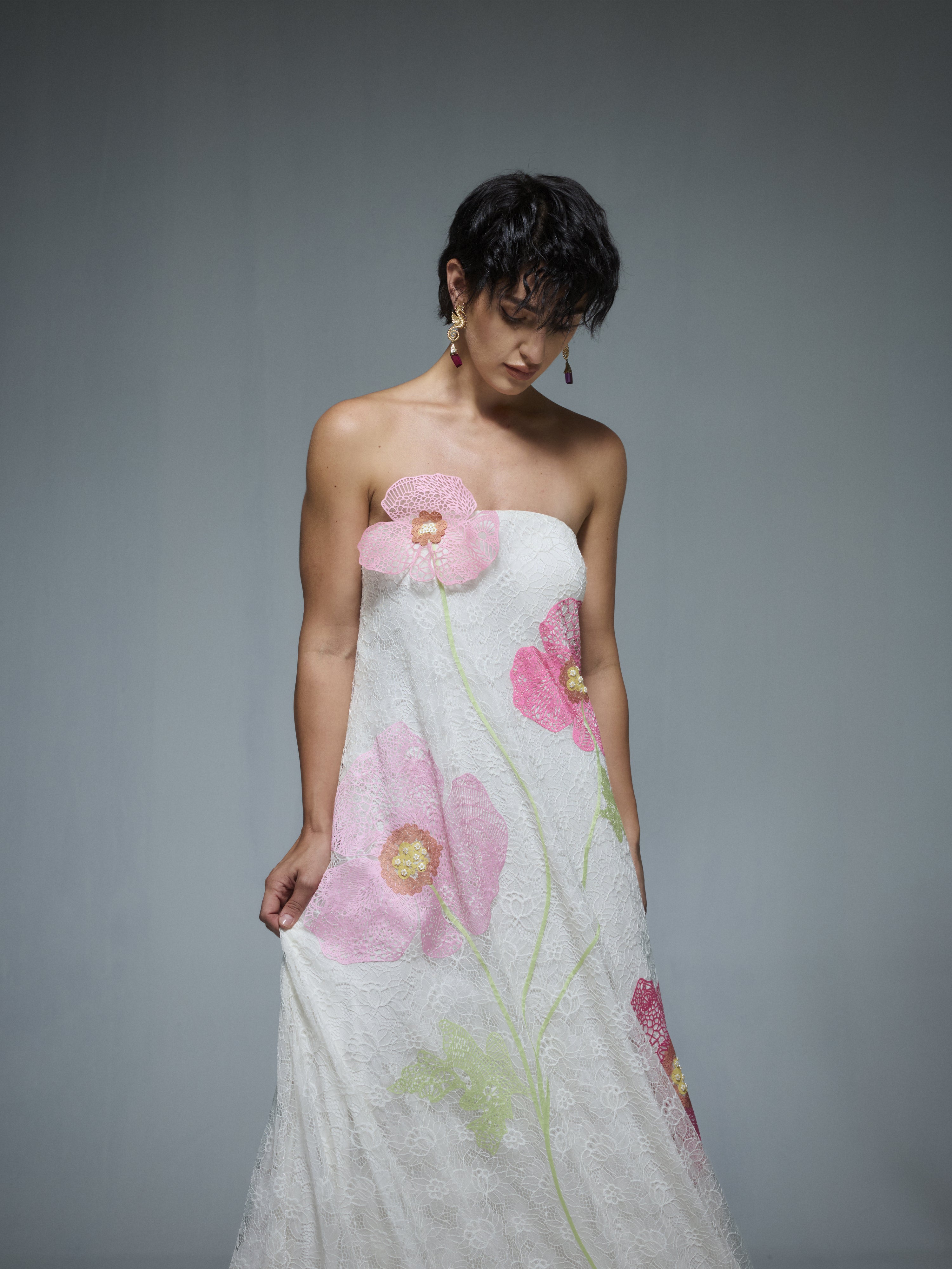Poppy lace Gown