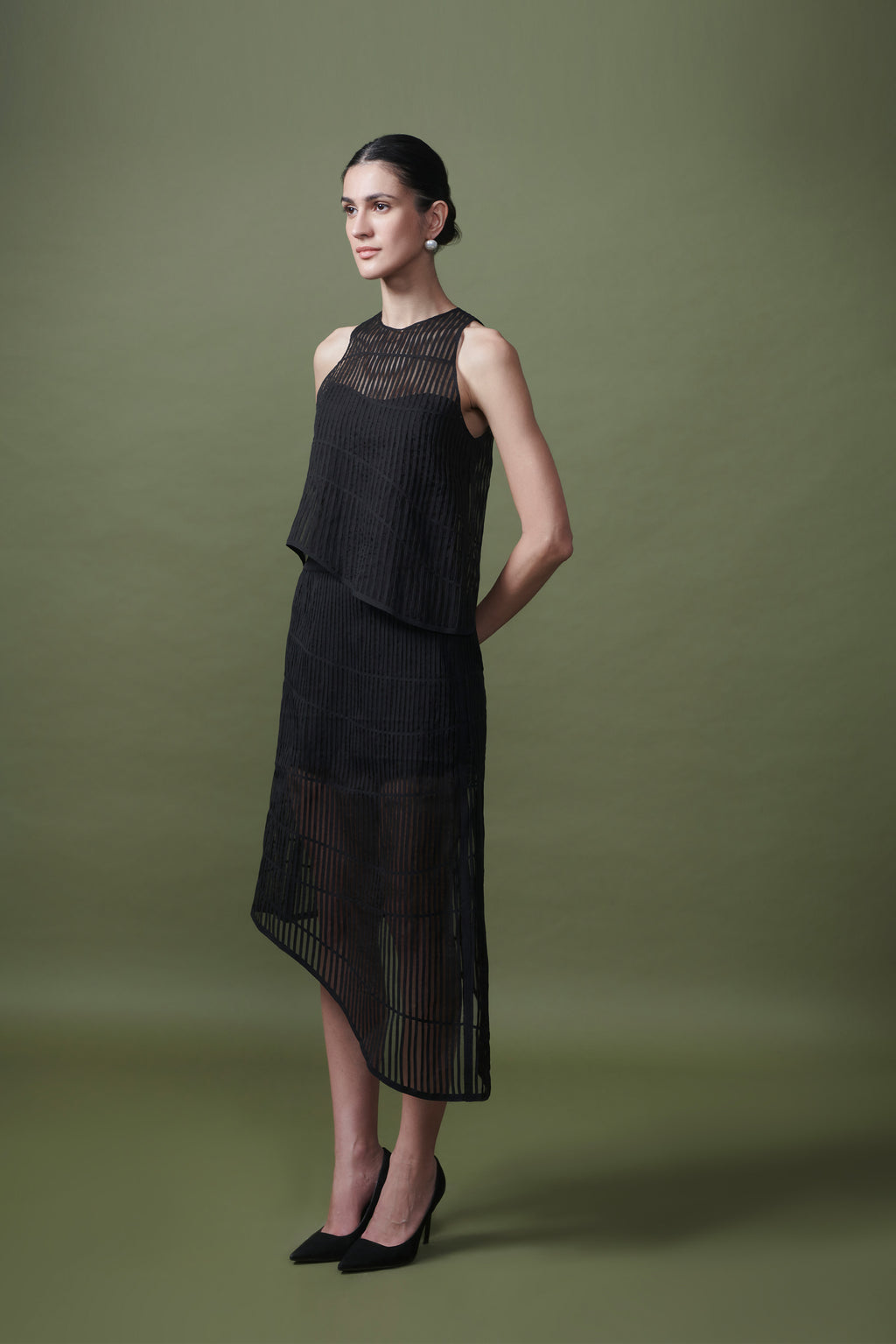 Linear patterned top & skirt