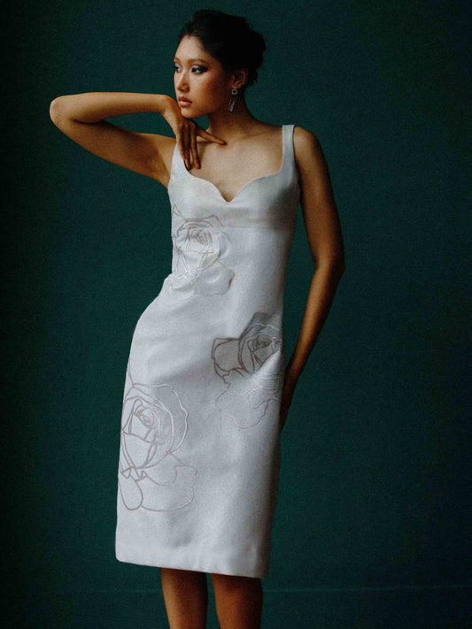 Sweet heart necklined dress with embossed metallic roses