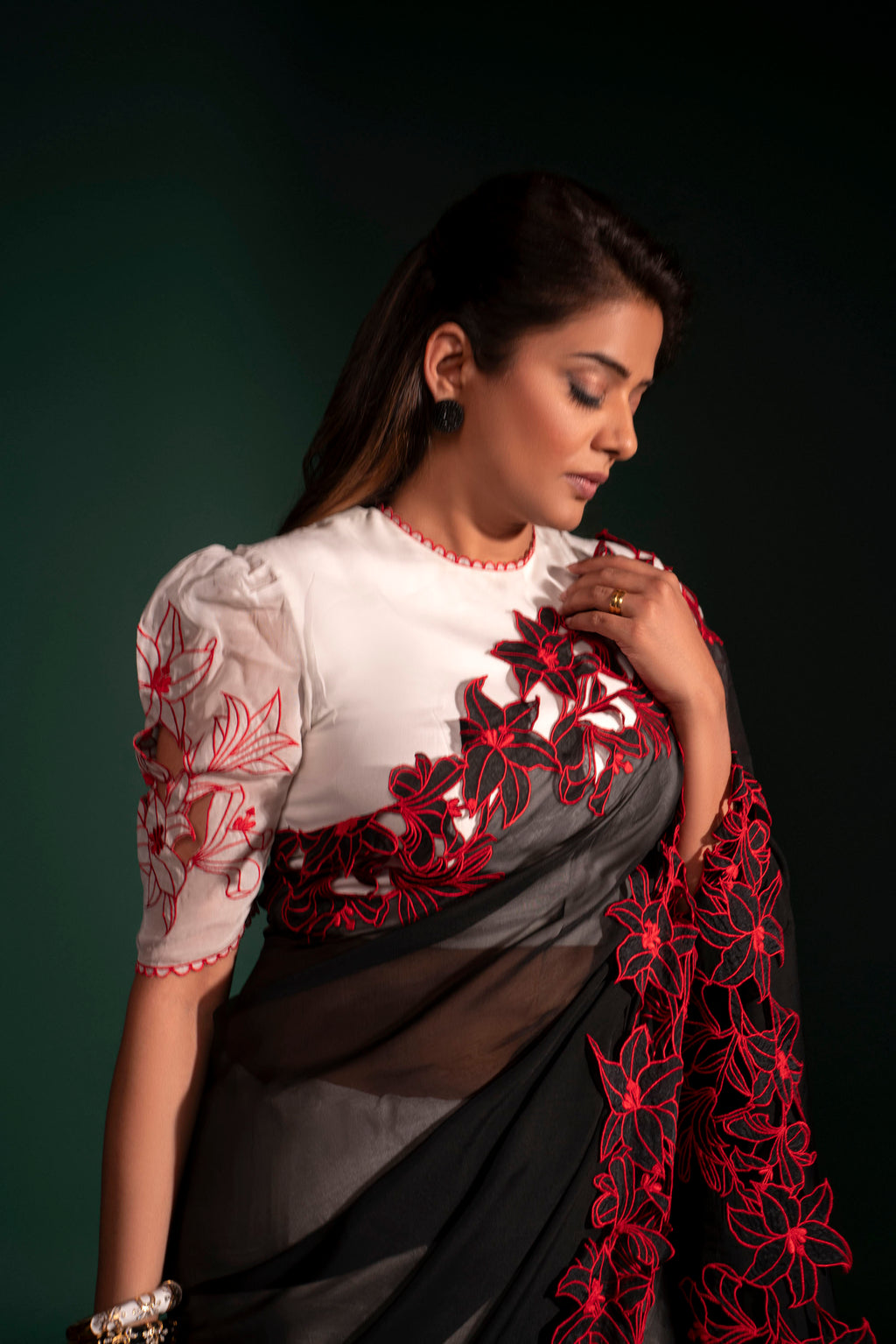 Colour block saree set with embroidered lilies