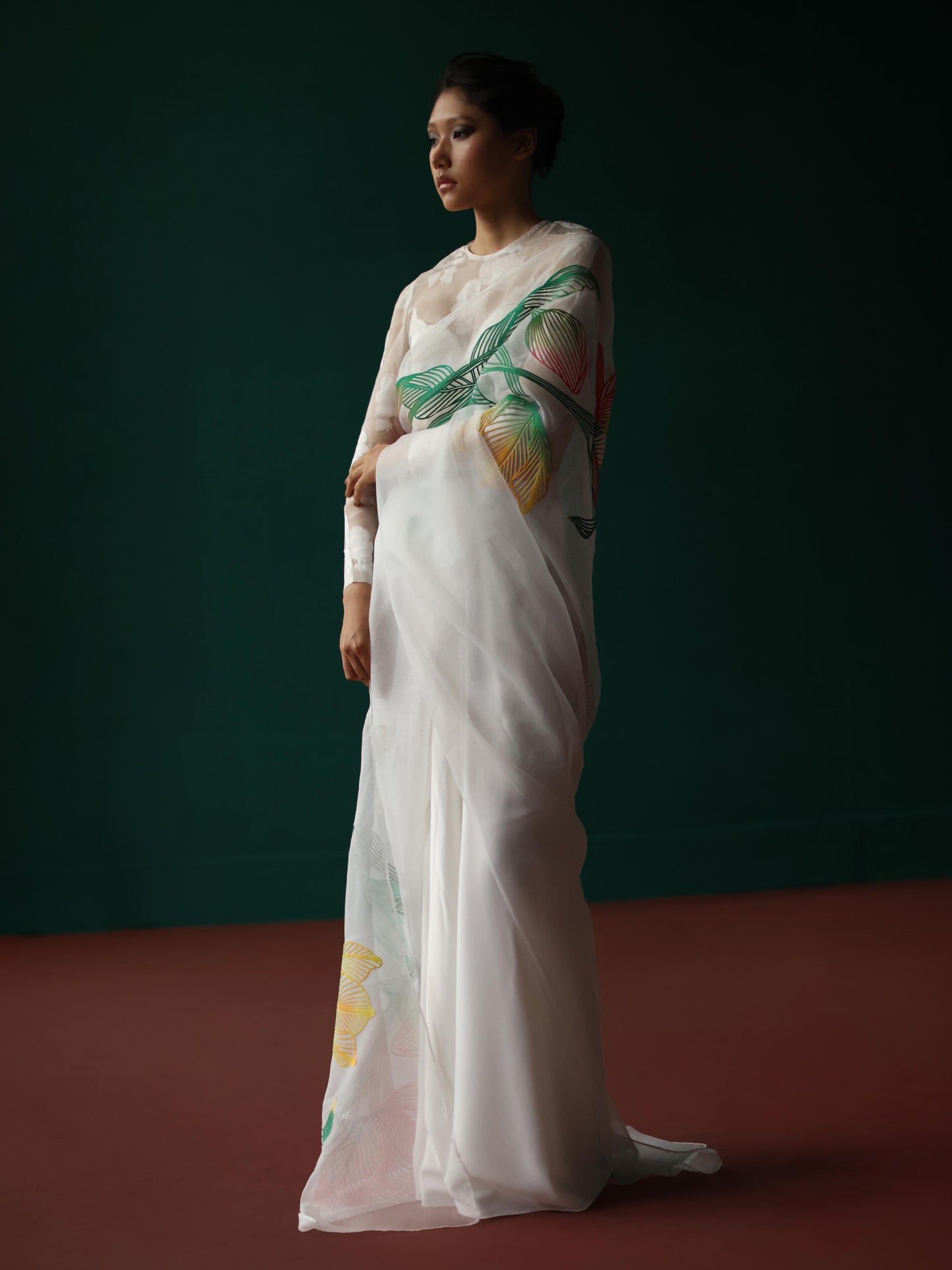 White saree with tulip applique'