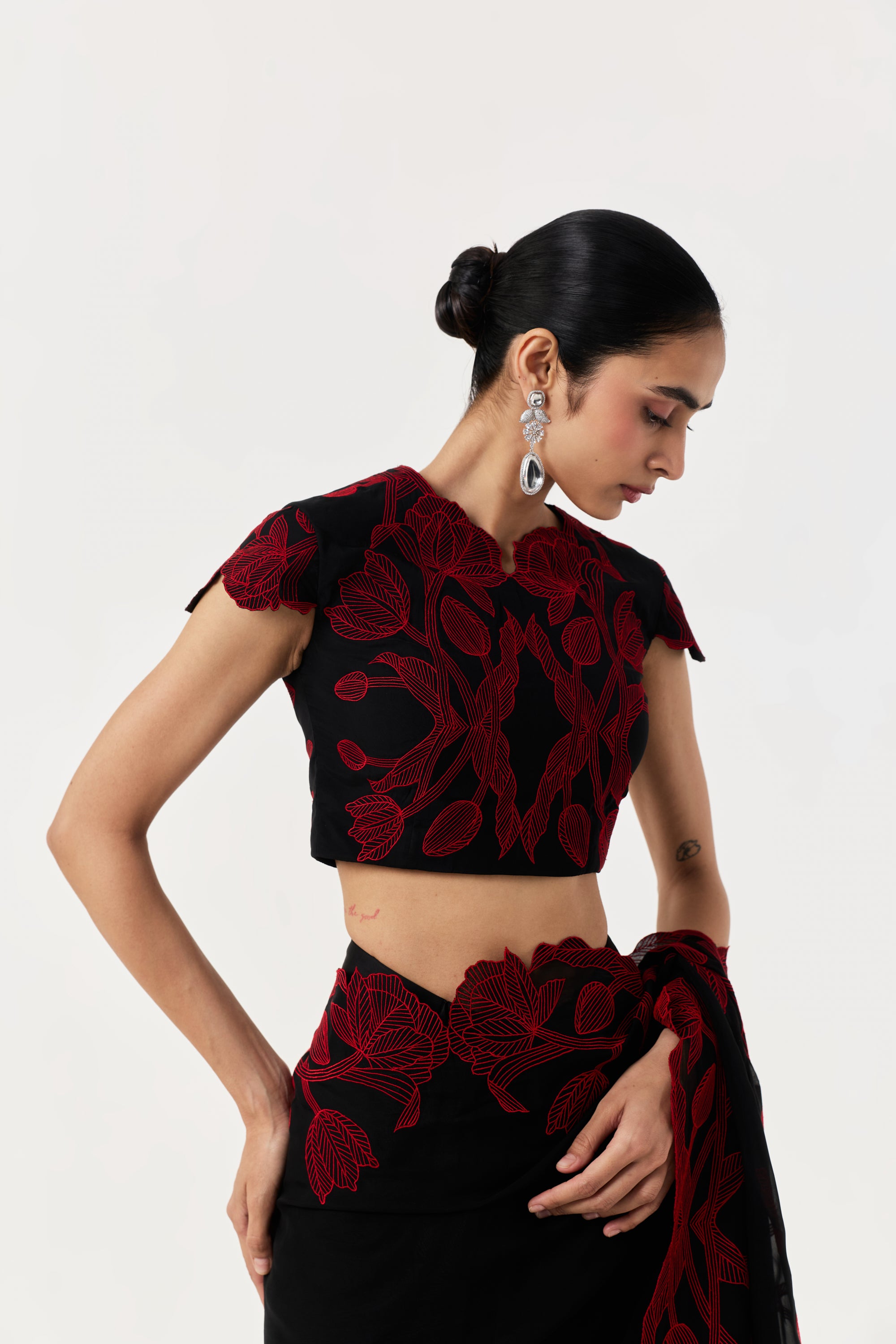 Wild Tulip Pre-Stitched Saree Set With Sleeves- Black & Red