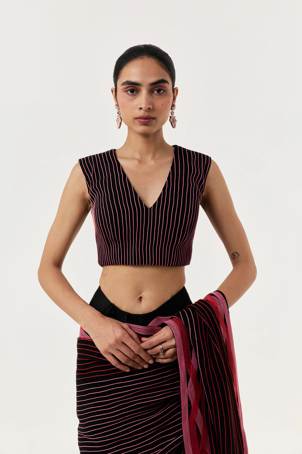 Entwined Corded Saree with Striped Pallu - Black & Red