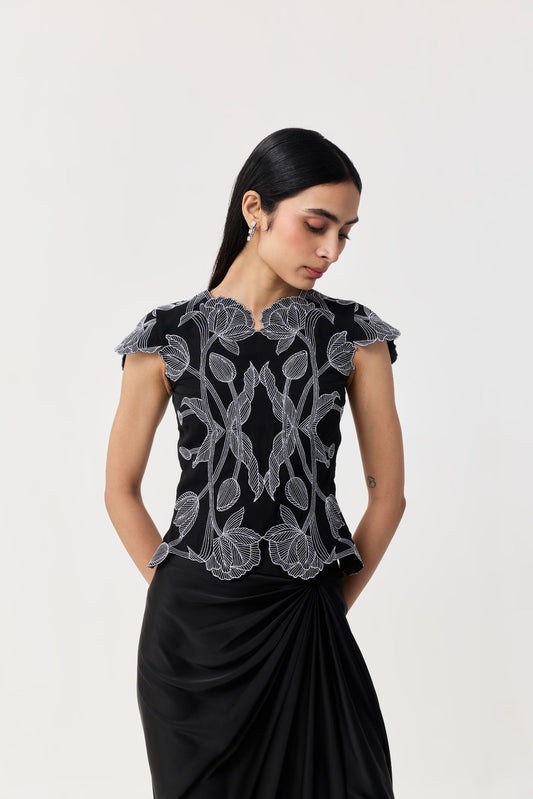 Wild Tulip Top With Sleeves - Black & White