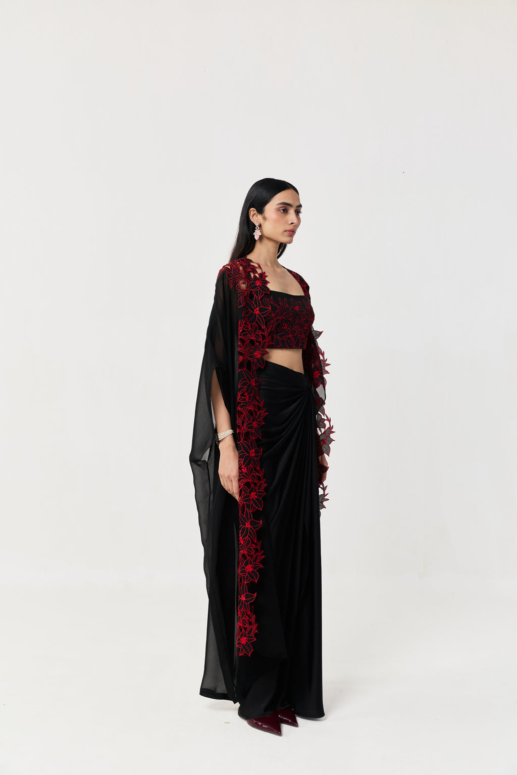 Wild Lily Cape Set - Black & Red