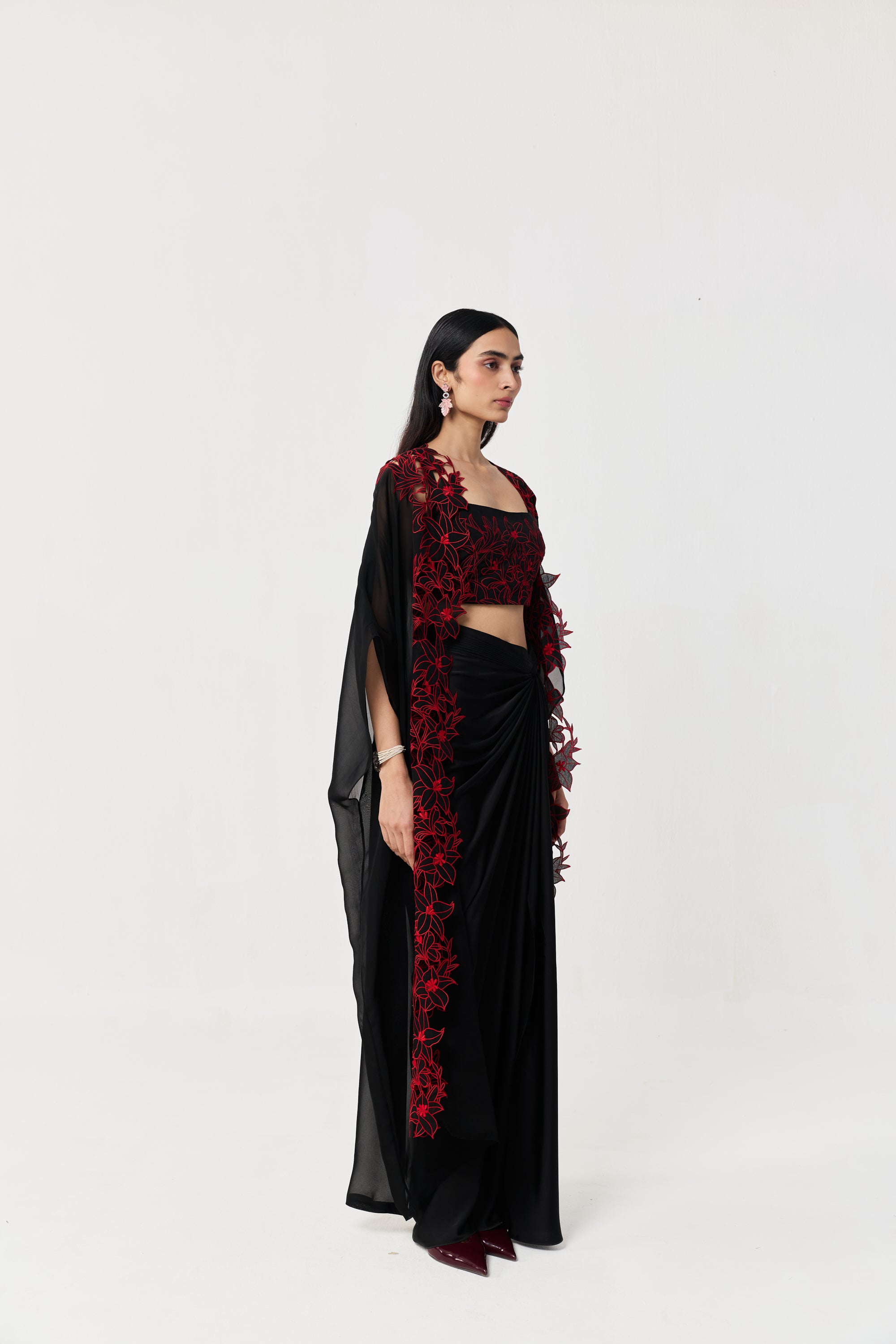 Wild Lily Cape Set - Black & Red