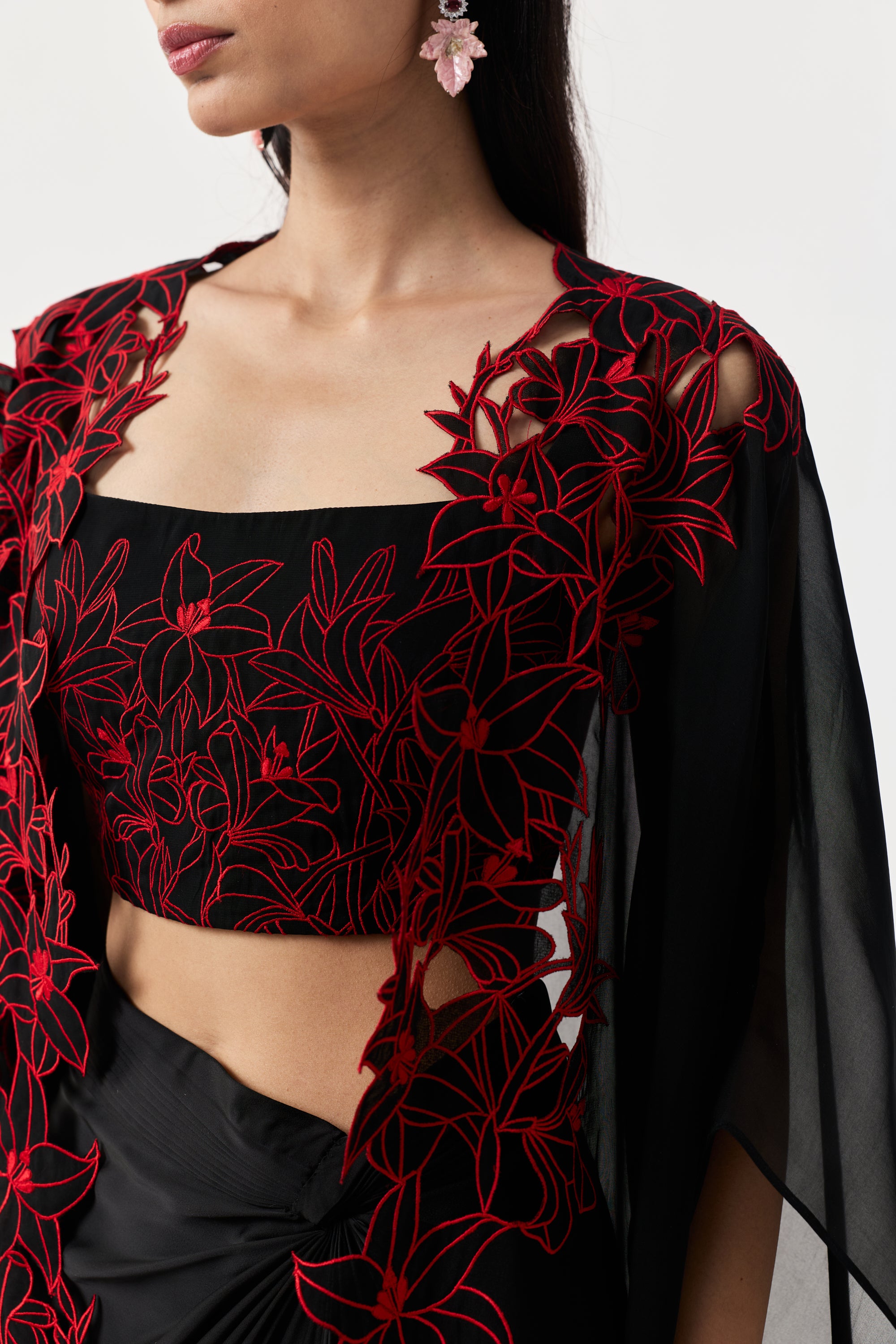 Wild Lily Cape Set - Black & Red