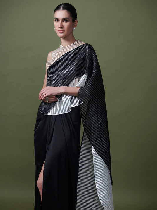 Wavy black and white saree