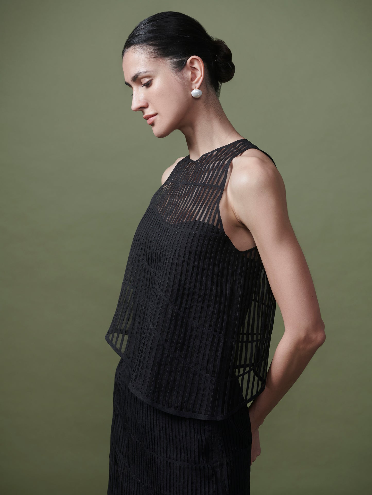 Linear patterned top & skirt